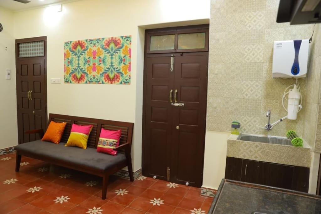 Heritage Home With 3 Bed/3 Bath With Kitchen In A Residential Neighborhood. Madurai Bagian luar foto